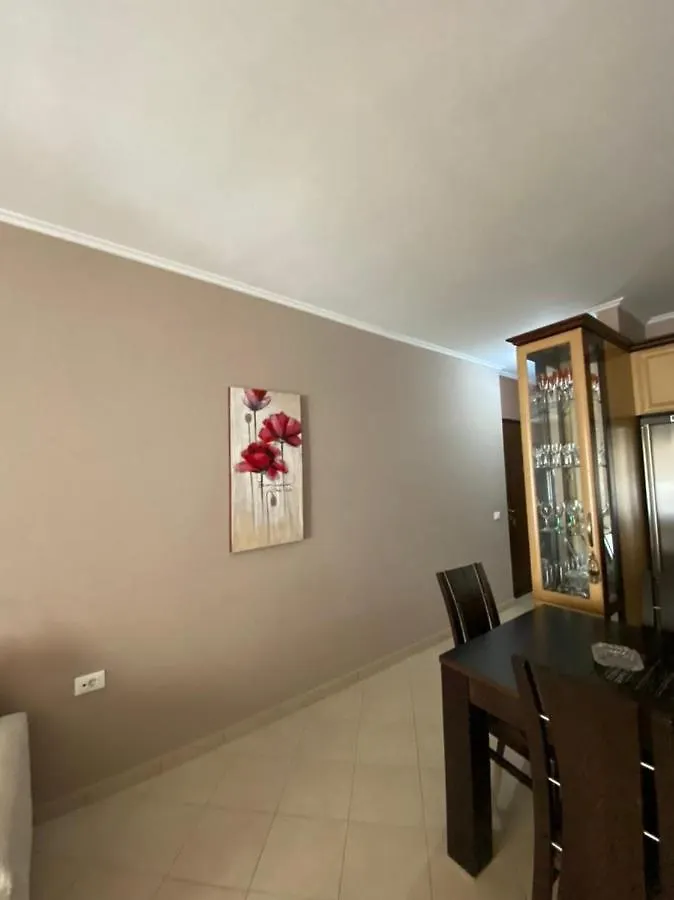 Xenia'S Apartment Sarande 0*,